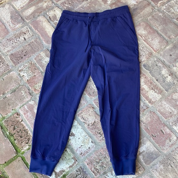 ALO Yoga Pants Alo Yoga Coop 78 Navy Jogger Pants Mens Size Large